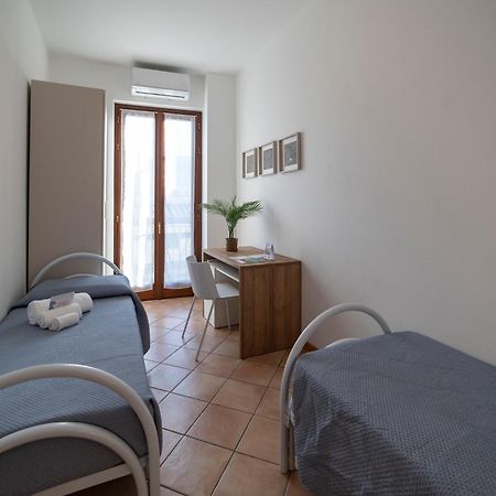 La Casa Dei Carta-New & Chic Apartman Lovere Kültér fotó