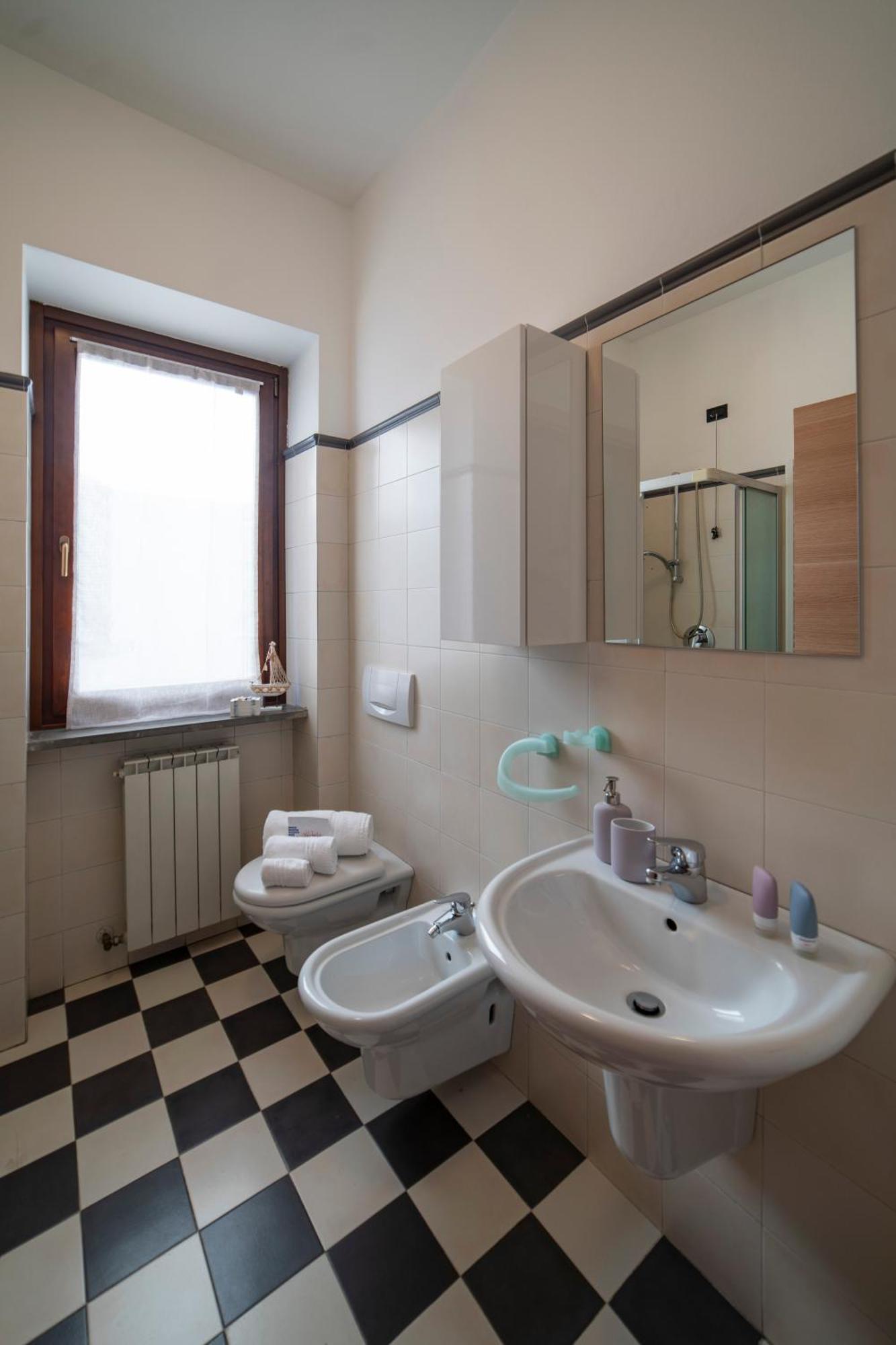 La Casa Dei Carta-New & Chic Apartman Lovere Kültér fotó