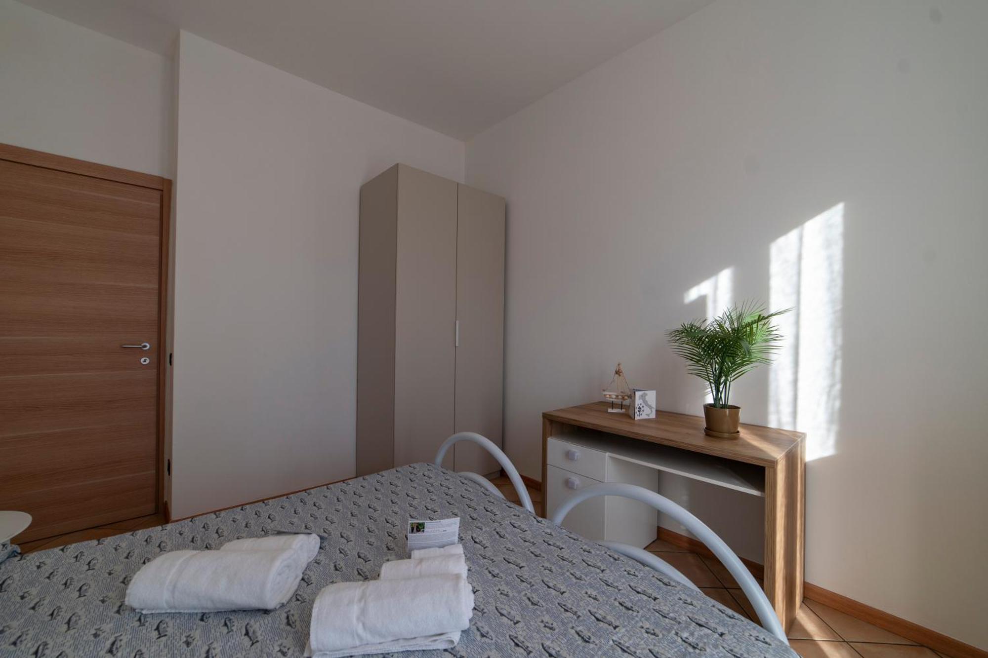 La Casa Dei Carta-New & Chic Apartman Lovere Kültér fotó
